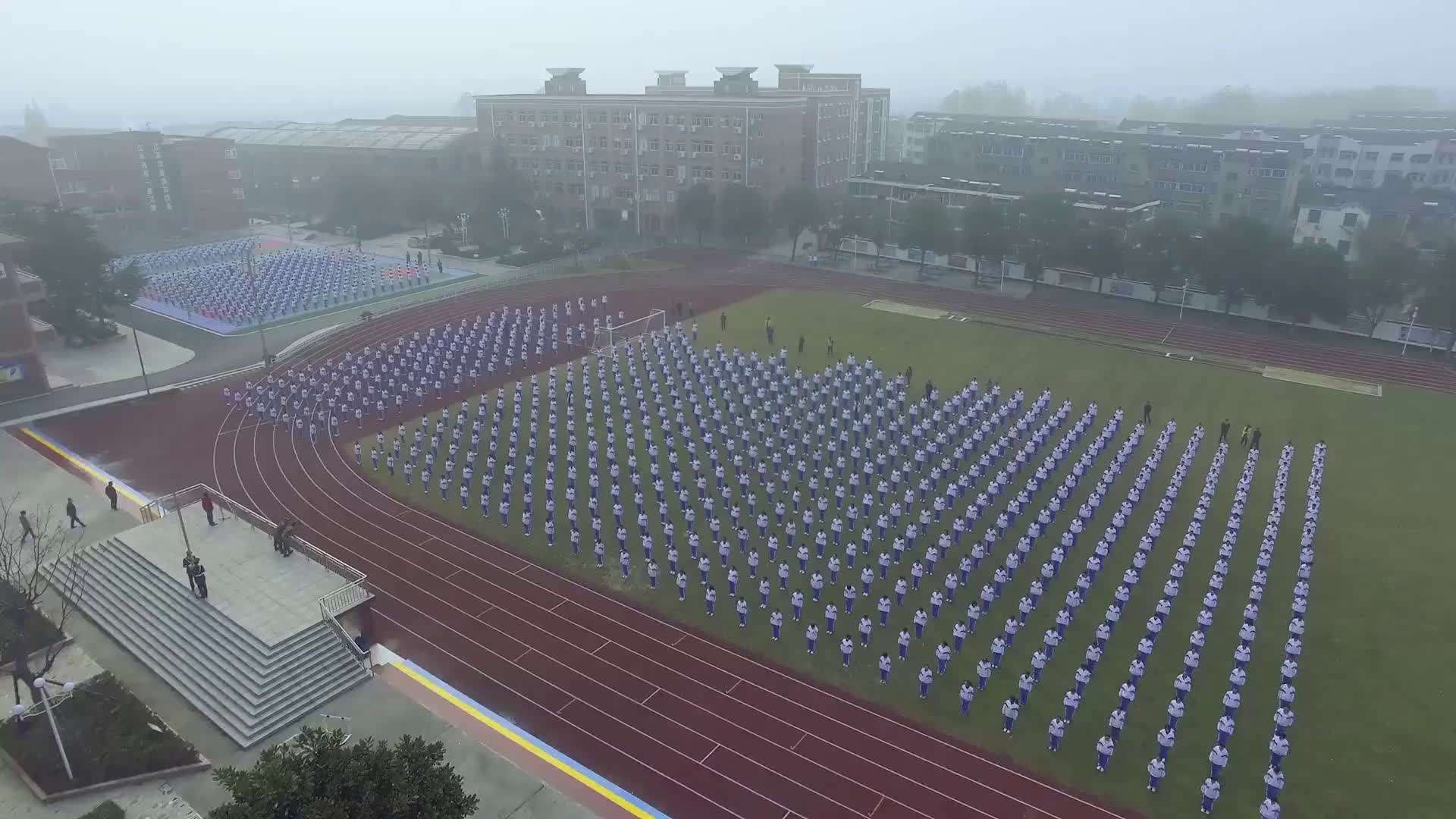 如何制作学校宣传片？